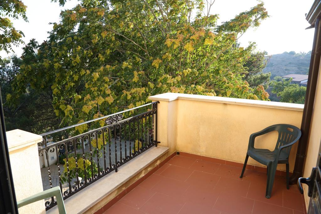 Agriturismo Monticelli Mussomeli ภายนอก รูปภาพ