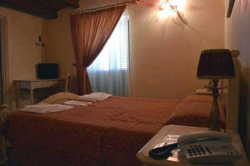 Agriturismo Monticelli Mussomeli ภายนอก รูปภาพ